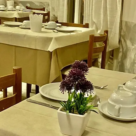 Derna 2* רימיני